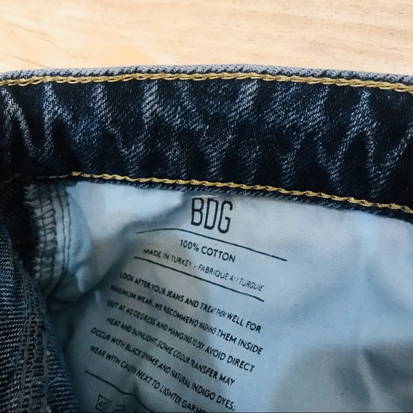 Urban Outfitters Bdg raw hem denim skirt sz Small - Picture 7 of 7